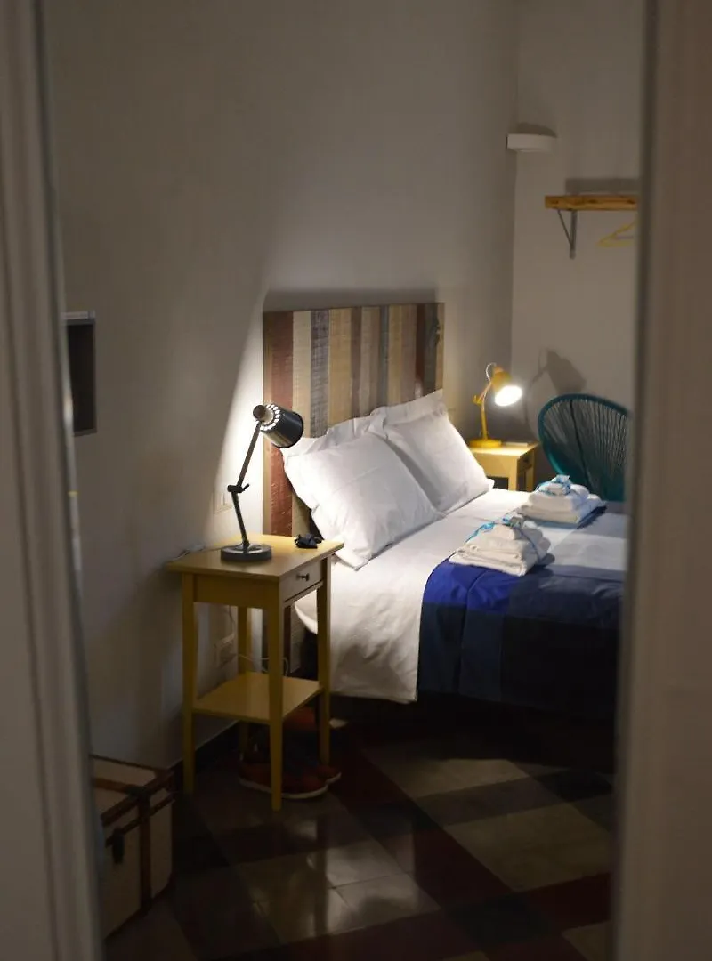مبيت وإفطار كاتانيا Bed, Book & Breakfast Landolina 3*,  إيطاليا