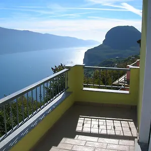 https://hotel-panorama-e-residence.it-lombardy.com